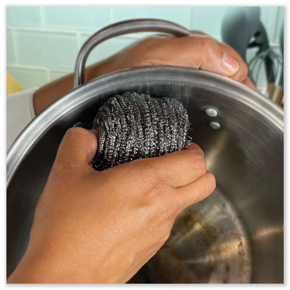 Boardwalk 3.93 in. x 1.96 in. Stainless Steel Scrubber - Silver (72/Carton)