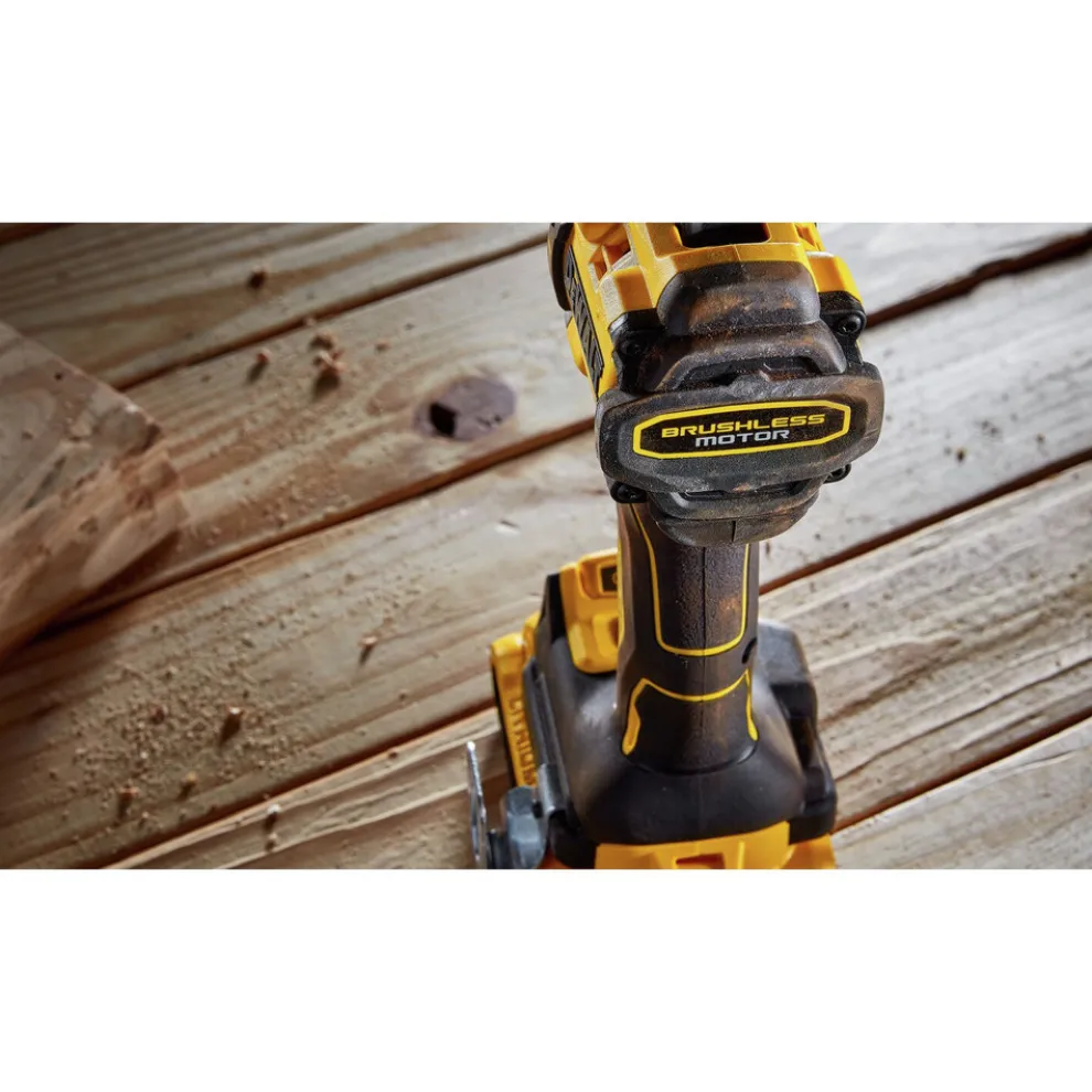 Dewalt 20V MAX XR Brushless Lithium-Ion 1/2 in. Cordless Drill Driver Kit with 2 Batteries (2 Ah)