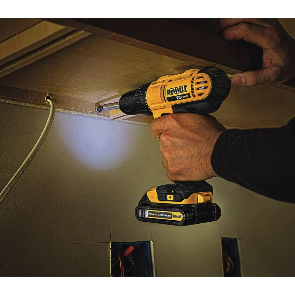 Factory Reconditioned Dewalt 20V MAX Lithium-Ion 1/2 in. Compact Cordless Drill Driver Kit (1.3 Ah)