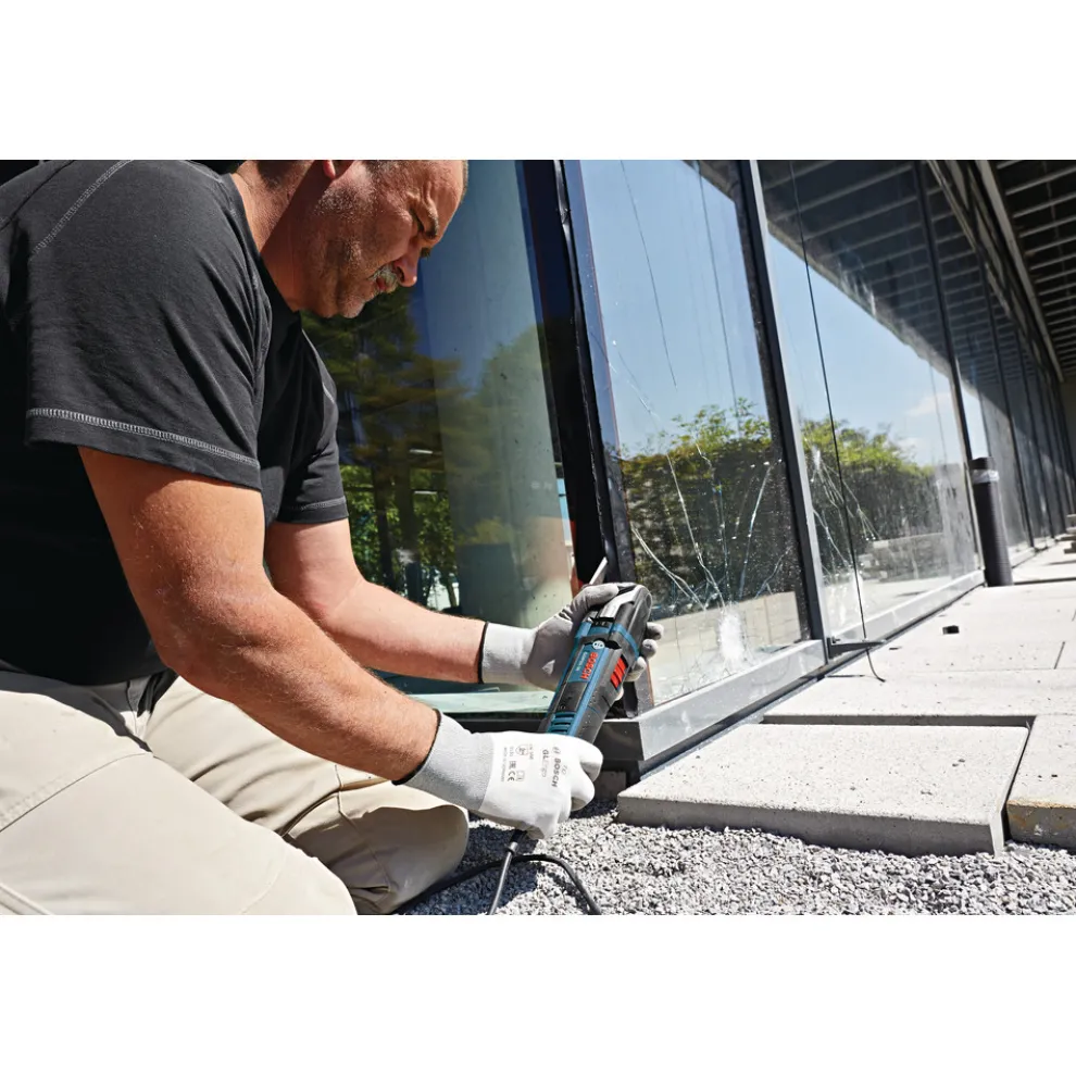 Factory Reconditioned Bosch 5.5 Amp StarlockMax Oscillating Multi-Tool Kit with 8-Pc Accessory Kit