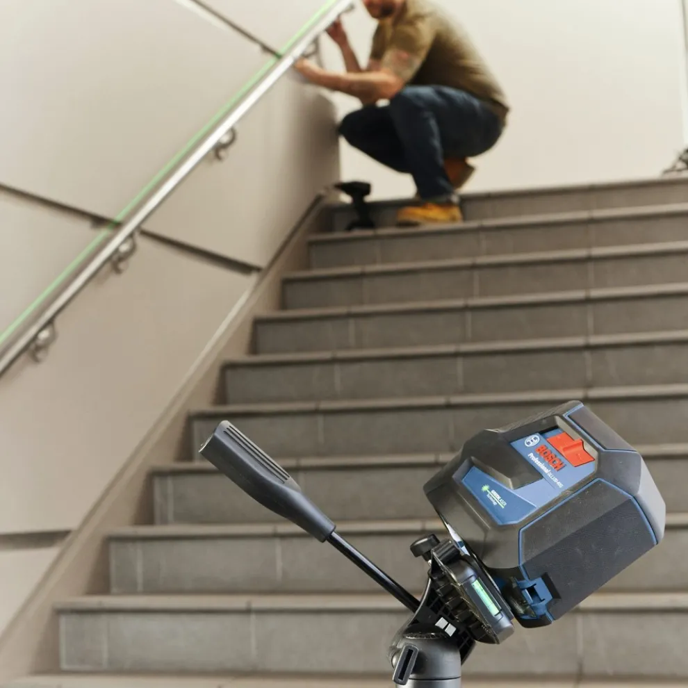 Factory Reconditioned Bosch Green-Beam Self-Leveling Cross-Line Laser