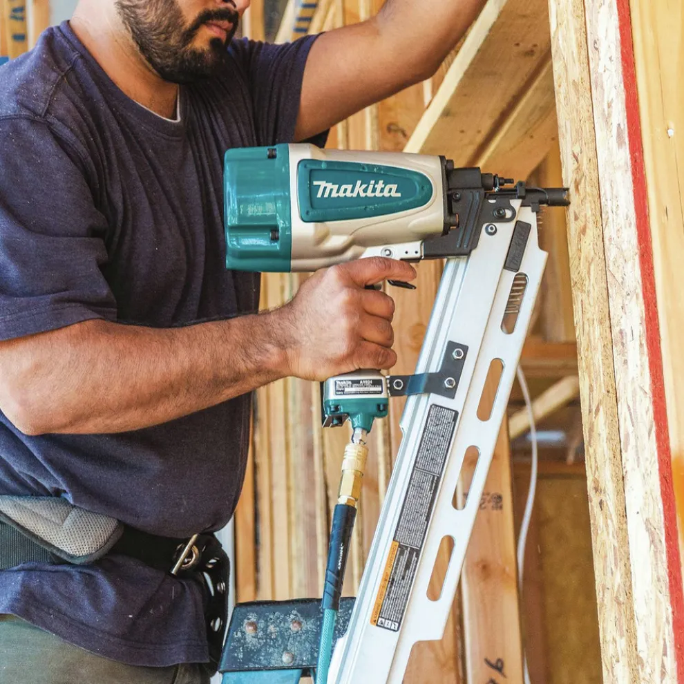 Factory Reconditioned Makita 21-Degree Full Round Head 3-1/2 in. Framing Nailer