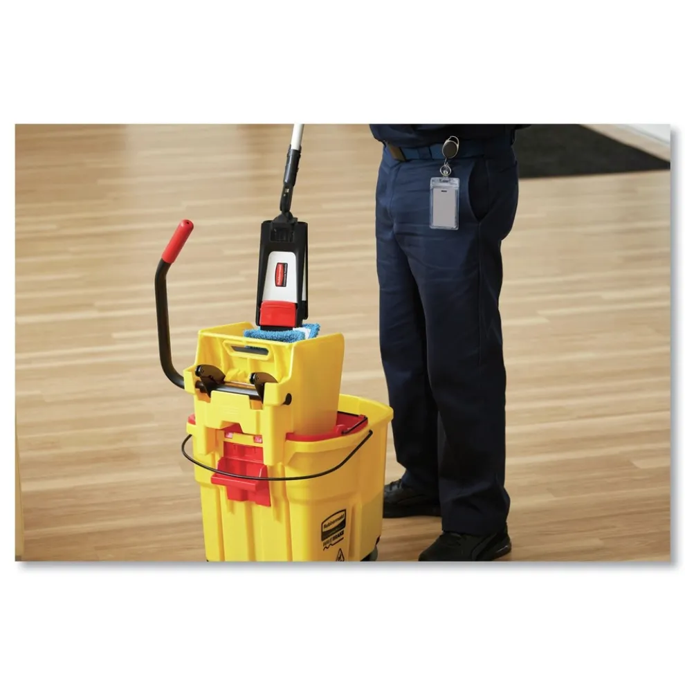 Rubbermaid Commercial FG758888GRN WaveBrake 2.0 35 qt. Side-Press Plastic Bucket/Wringer Combos - Green