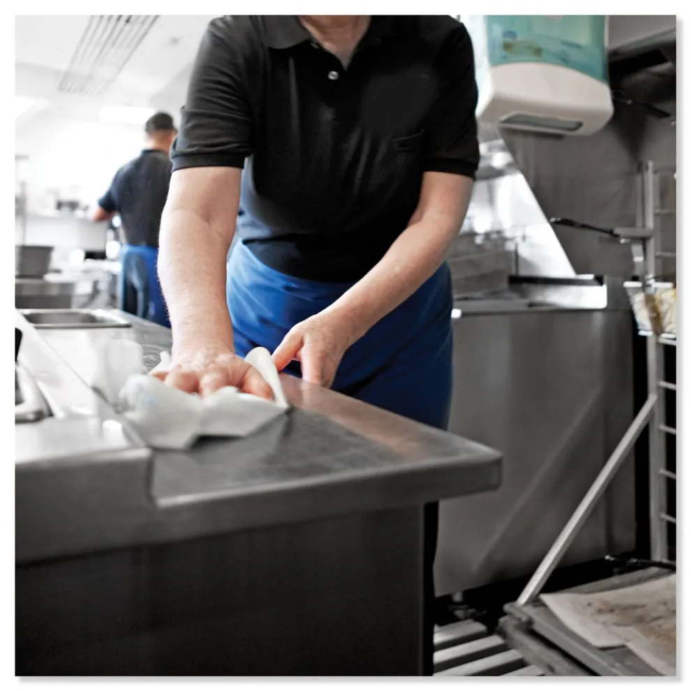 Tork 9.25 in. x 16.25 in. Multipurpose Paper Wiper - White (8/Carton)