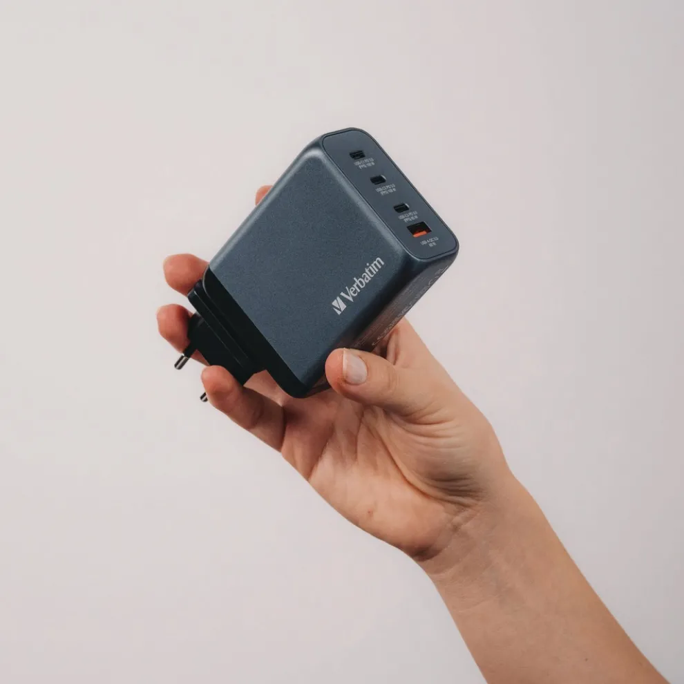 Verbatim 200 Watts 4-Port GaN Wall Charger - Black/Gray